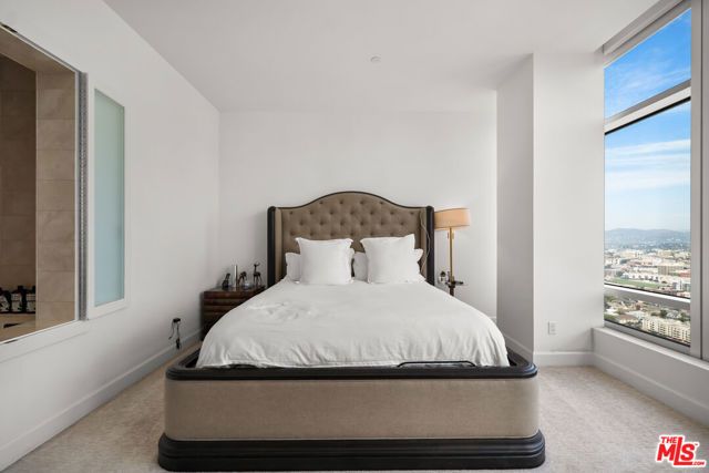 900 W Olympic Boulevard 37K, Los Angeles, CA 90015