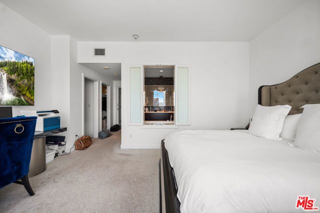 900 W Olympic Boulevard 37K, Los Angeles, CA 90015