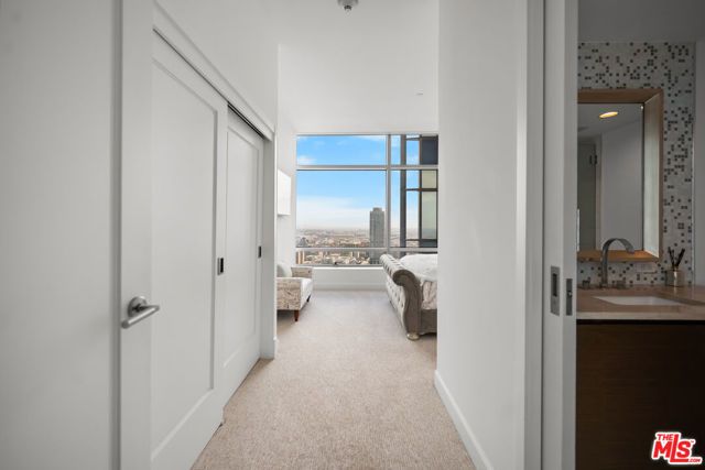 900 W Olympic Boulevard 37K, Los Angeles, CA 90015