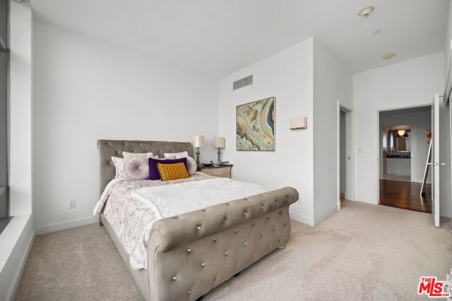 900 W Olympic Boulevard 37K, Los Angeles, CA 90015
