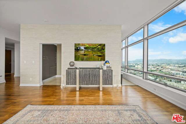 900 W Olympic Boulevard 37K, Los Angeles, CA 90015
