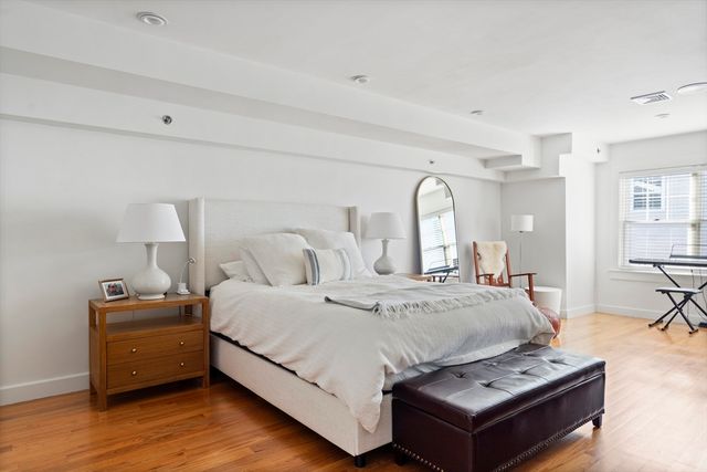 35 Middle Street A, Boston, MA 02127