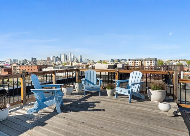 35 Middle Street A, Boston, MA 02127
