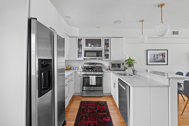 35 Middle Street A, Boston, MA 02127
