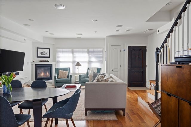 35 Middle Street A, Boston, MA 02127