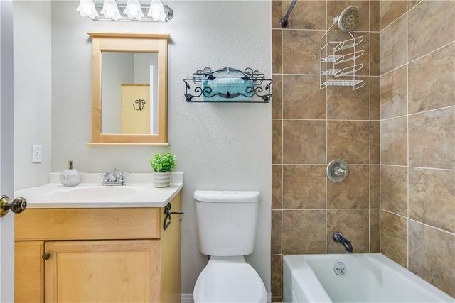 3011 Fruth ST 302, Austin, TX 78705