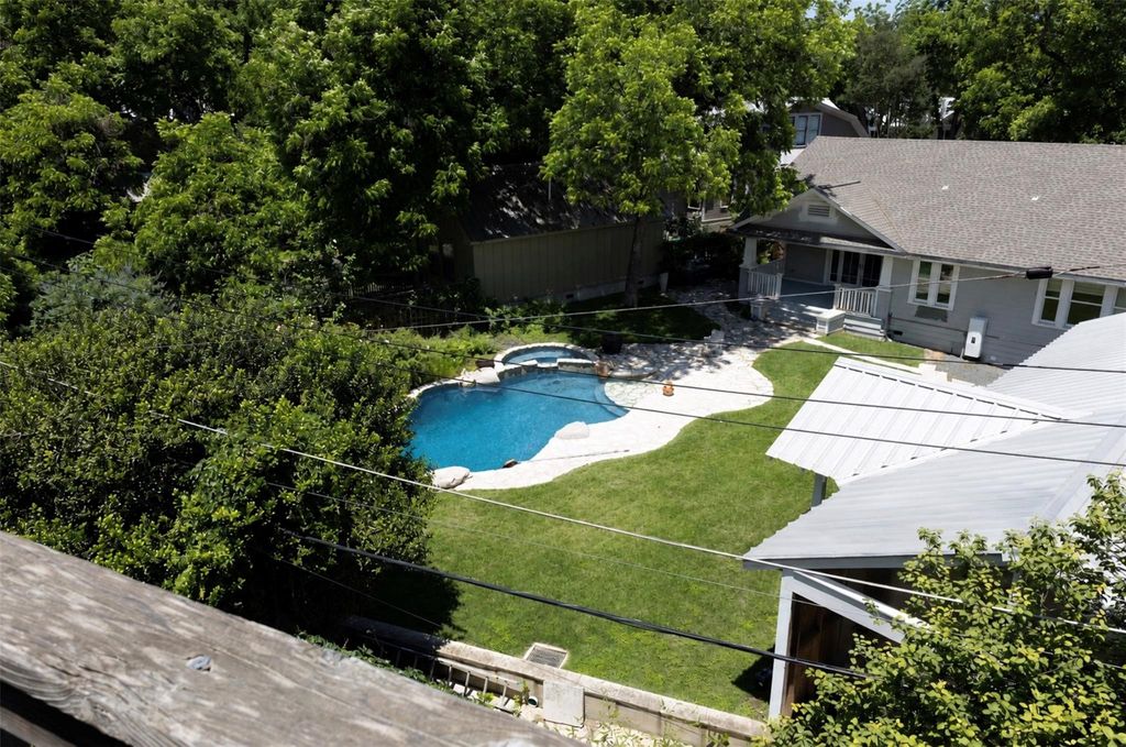 3011 Fruth ST 302, Austin, TX 78705
