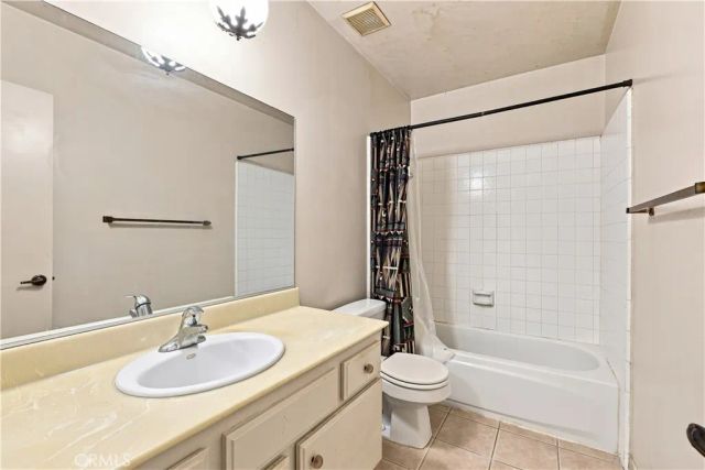 2450 E Del Mar Blvd 17, Pasadena, CA 91107
