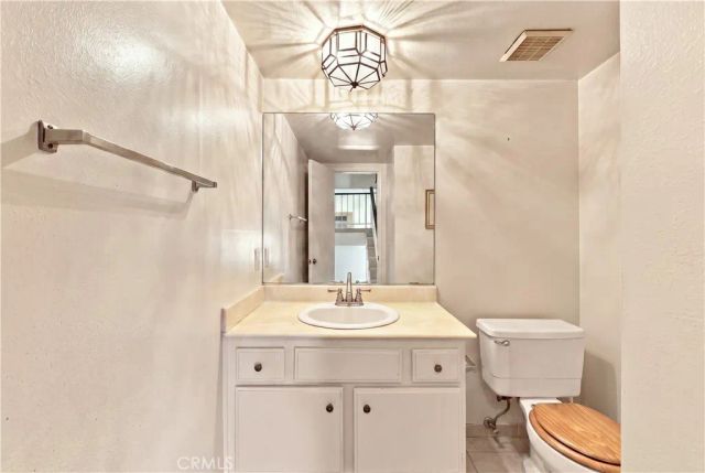2450 E Del Mar Blvd 17, Pasadena, CA 91107