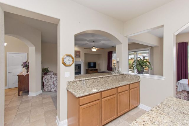 100 Starr Ct, Lincoln, CA 95648