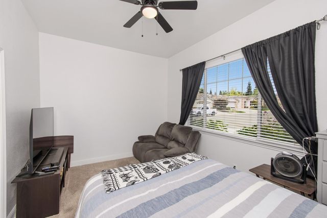 100 Starr Ct, Lincoln, CA 95648