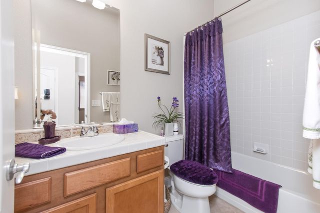 100 Starr Ct, Lincoln, CA 95648