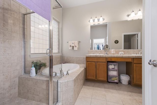 100 Starr Ct, Lincoln, CA 95648