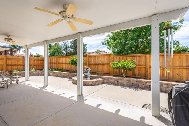 100 Starr Ct, Lincoln, CA 95648
