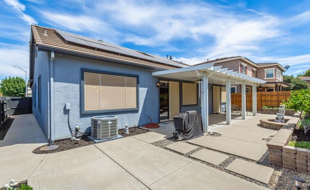100 Starr Ct, Lincoln, CA 95648
