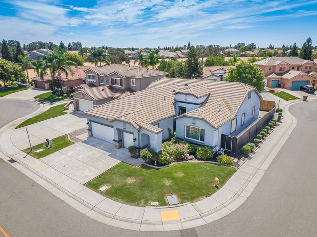 100 Starr Ct, Lincoln, CA 95648