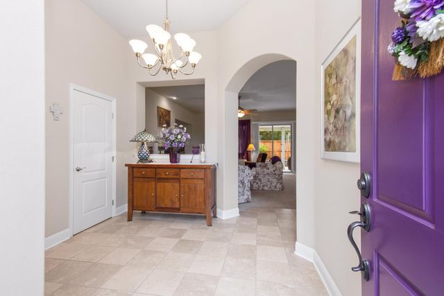 100 Starr Ct, Lincoln, CA 95648