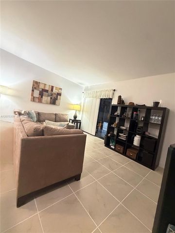 761 NE 199th Street 202, Miami, FL 33179