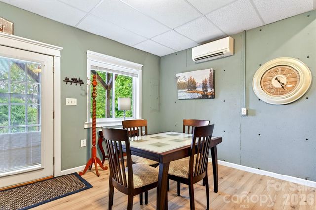 696 Hickory Nut Hollow, Old Fort, NC 28762