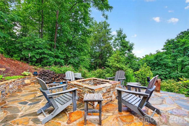 696 Hickory Nut Hollow, Old Fort, NC 28762