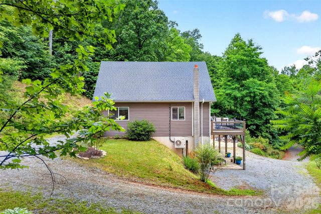 696 Hickory Nut Hollow, Old Fort, NC 28762