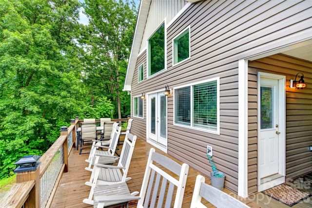 696 Hickory Nut Hollow, Old Fort, NC 28762