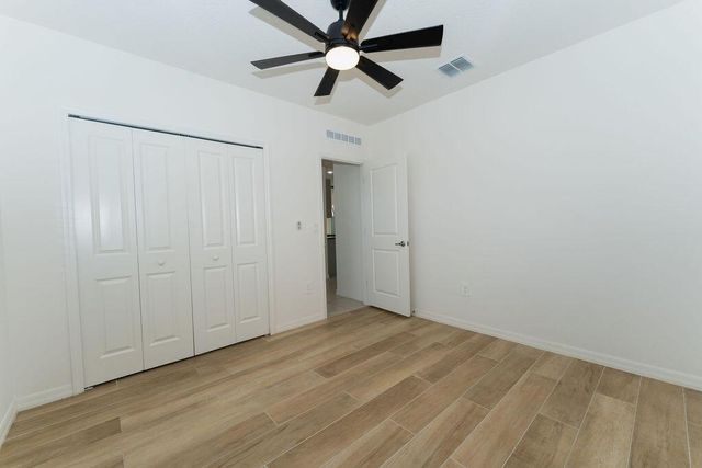 138 SW Carter Avenue, Port St. Lucie, FL 34983