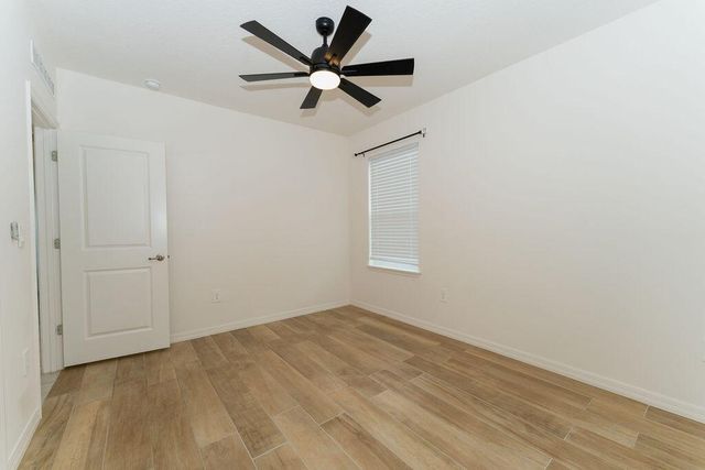 138 SW Carter Avenue, Port St. Lucie, FL 34983