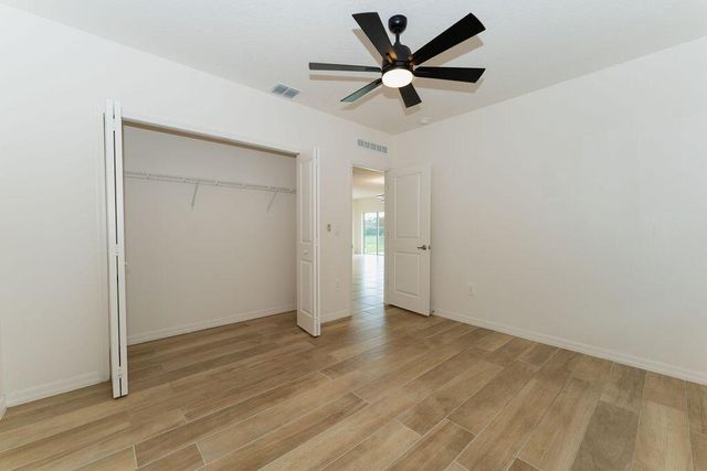 138 SW Carter Avenue, Port St. Lucie, FL 34983