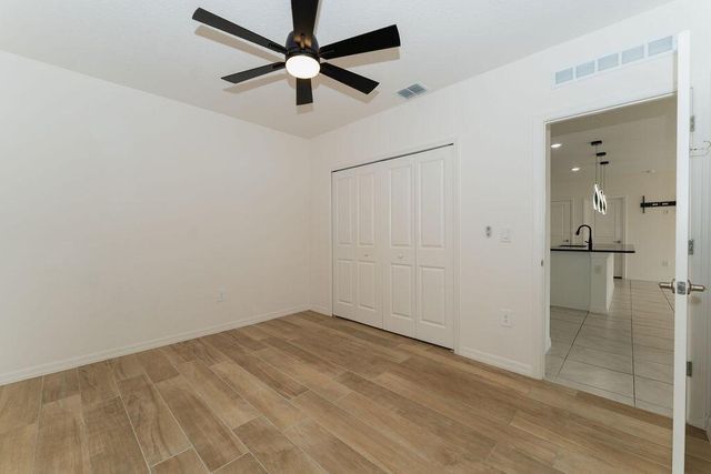 138 SW Carter Avenue, Port St. Lucie, FL 34983