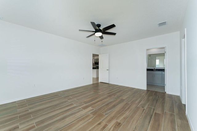 138 SW Carter Avenue, Port St. Lucie, FL 34983