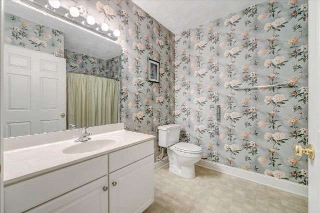 4444 Pheasant Ridge Rd Apt 405, Roanoke, VA 24014