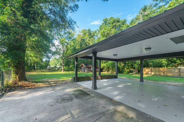 2364 Susan Drive, Crestview, FL 32536