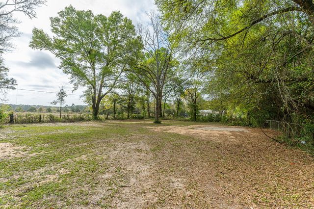 2364 Susan Drive, Crestview, FL 32536