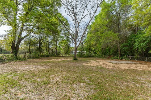 2364 Susan Drive, Crestview, FL 32536