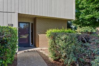 816 Elmhurst Cir, Sacramento, CA 95825