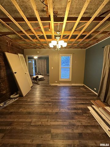 700 S 23RD Street, Herrin, IL 62948