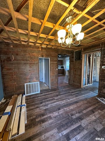 700 S 23RD Street, Herrin, IL 62948