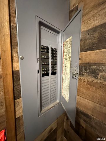 700 S 23RD Street, Herrin, IL 62948