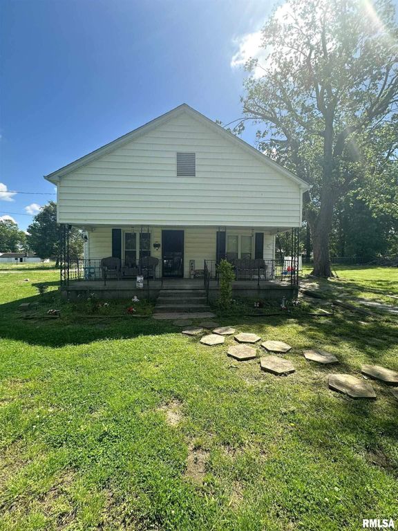 700 S 23RD Street, Herrin, IL 62948