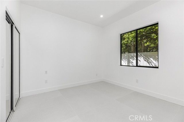 22845 Dolorosa Street, Woodland Hills (los Angeles), CA 91367