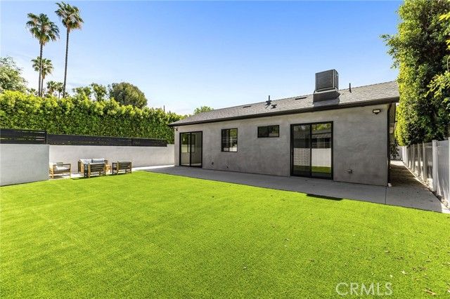 22845 Dolorosa Street, Woodland Hills (los Angeles), CA 91367