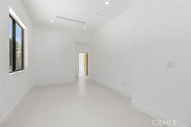 22845 Dolorosa Street, Woodland Hills (los Angeles), CA 91367