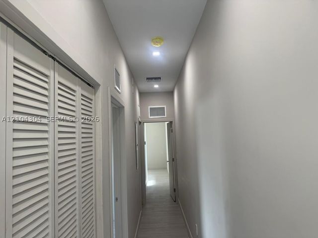 1028 NW 8th Ave, Fort Lauderdale, FL 33311