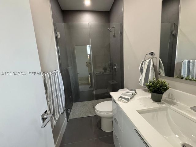 1028 NW 8th Ave, Fort Lauderdale, FL 33311