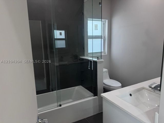 1028 NW 8th Ave, Fort Lauderdale, FL 33311
