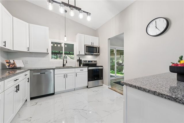 2317 Marbury Rd, Churchill Boro, PA 15221