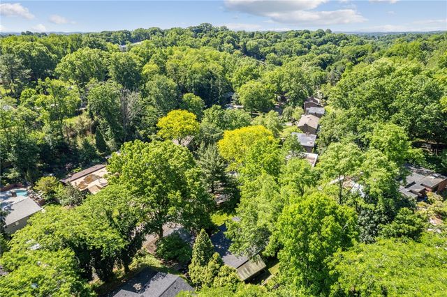 2317 Marbury Rd, Churchill Boro, PA 15221