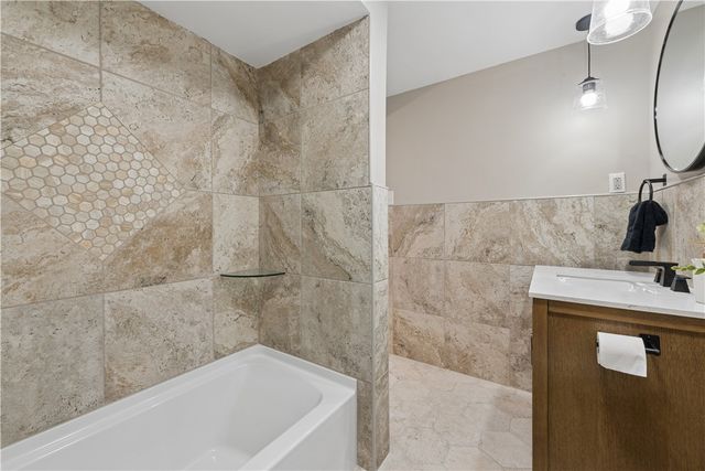 2317 Marbury Rd, Churchill Boro, PA 15221