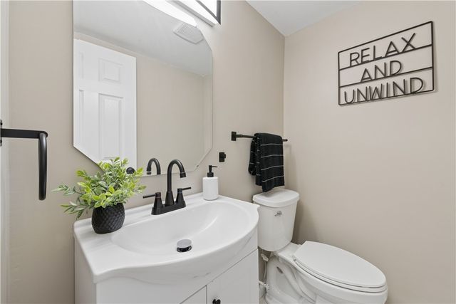 2317 Marbury Rd, Churchill Boro, PA 15221